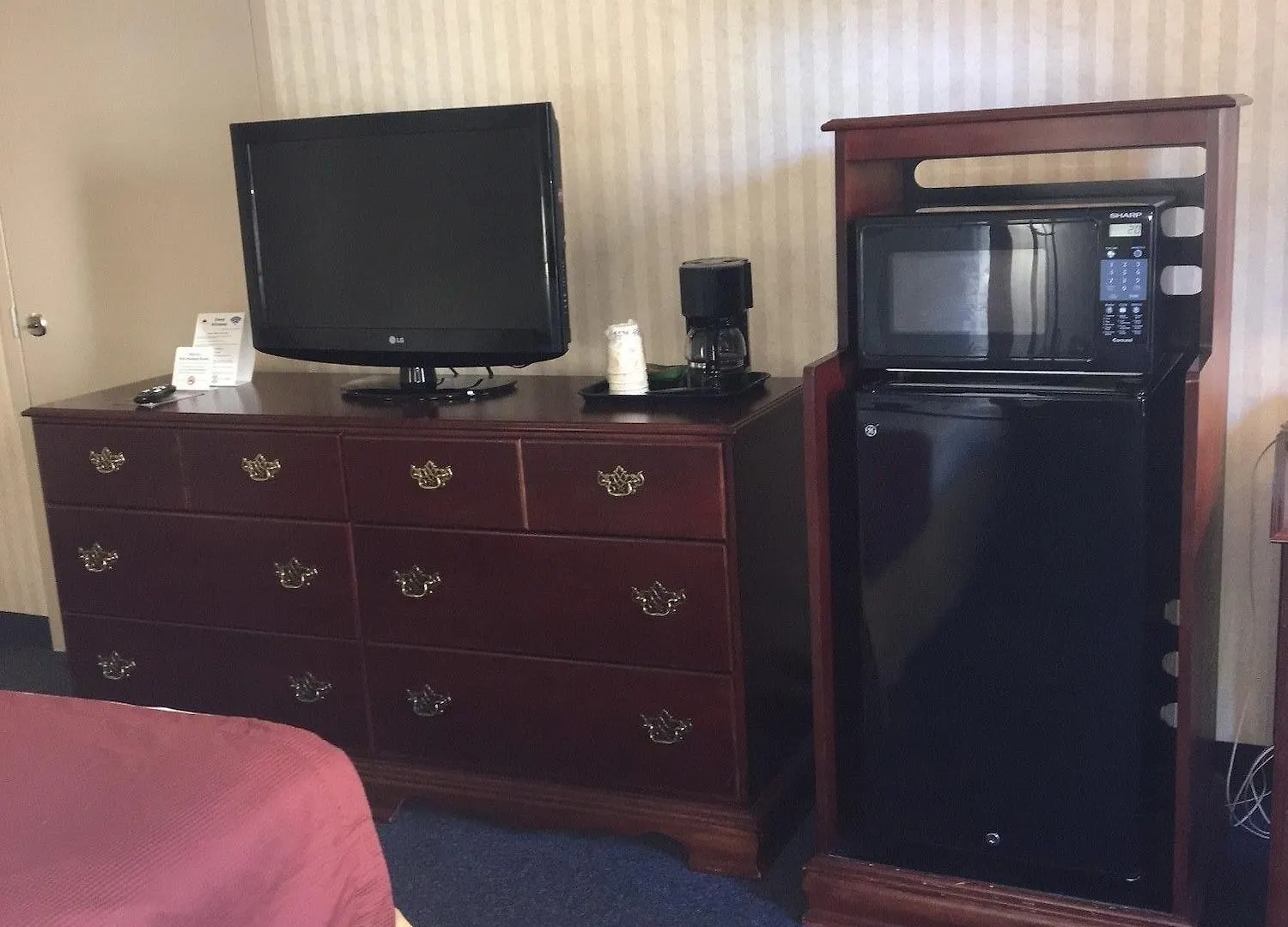 Red Roof Inn & Suites Newport News